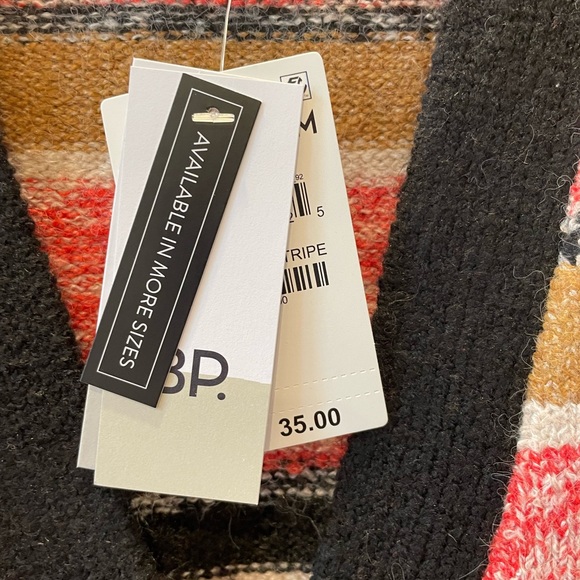 BP. Cropped V Neck Cardigan. Size XL NWT - Picture 4 of 4